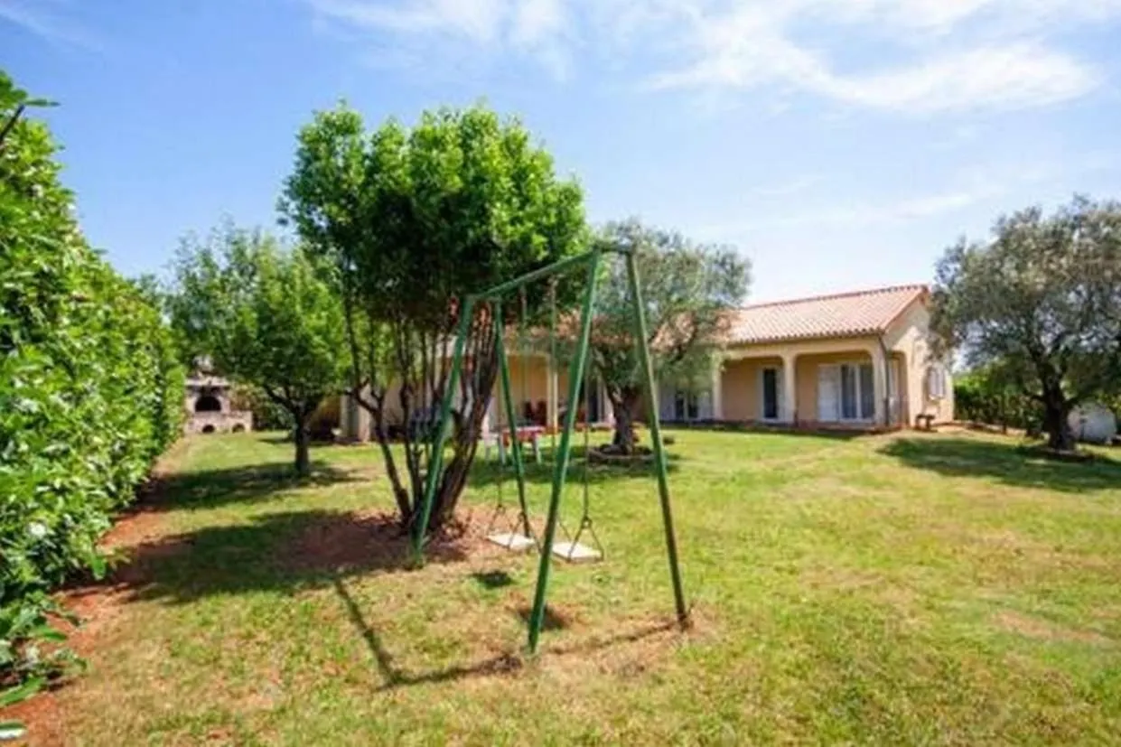 Apartments With A Parking Space Vodnjan, Fazana - 22532
